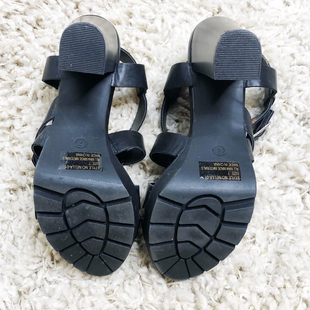 Breckelles Nella Buckle Ankle Strap Heels sz7 - Picture 3 of 9
